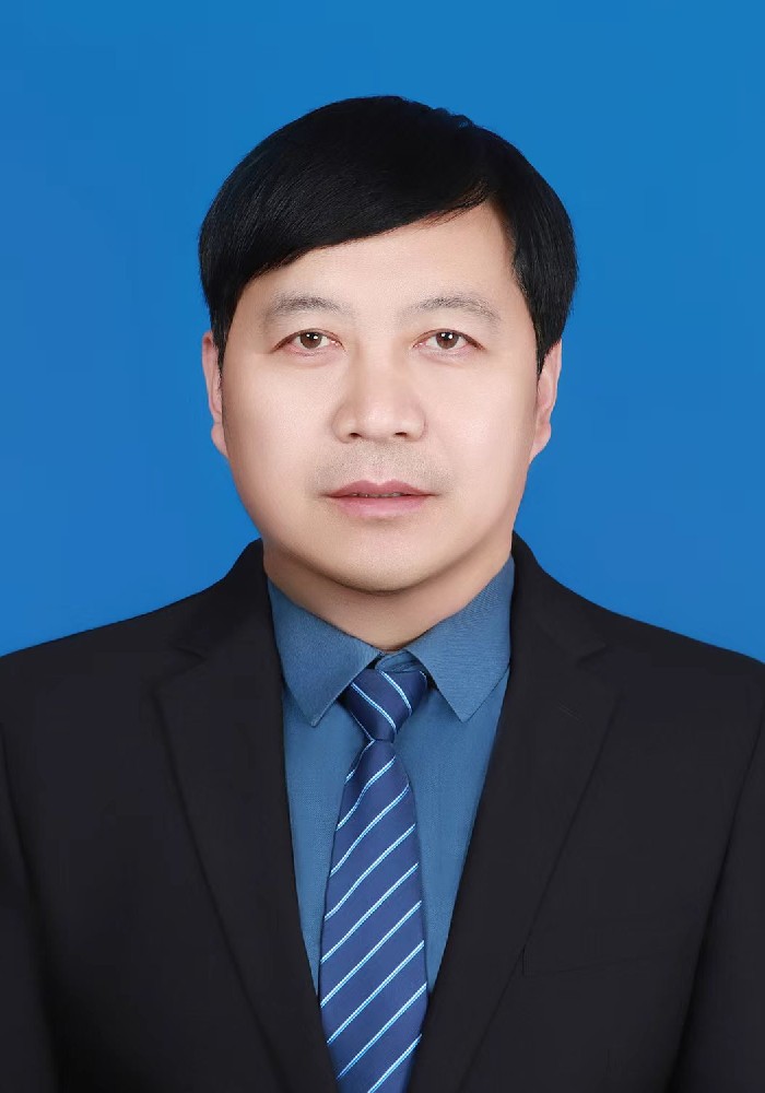 华人策略celue地址党总支委员 副校长邢玉川